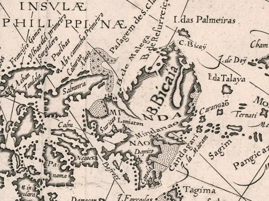 The orientation of the Philippines is rotated 90° to the left, so East is where North should be, making the placement of Bicaia in accordance with the Vizaya of Puerta and Urdaneta.